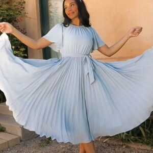 Ivy City Co Lovers Midi Dress